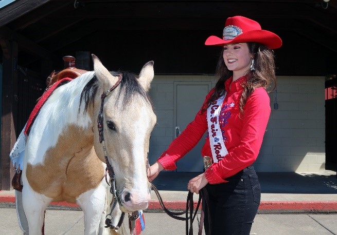 Image for Benton County Fair & Rodeo Queen shares a special bond with mustang
