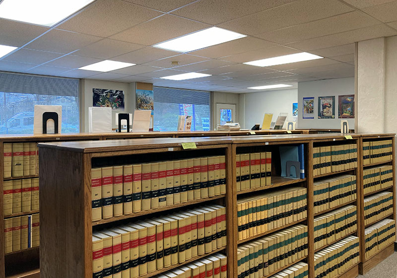 Reference collection of Benton County Law Library